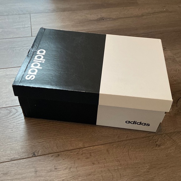 Adidas Men’s Cloudfoam Ultimate Shoes - Picture 6 of 6